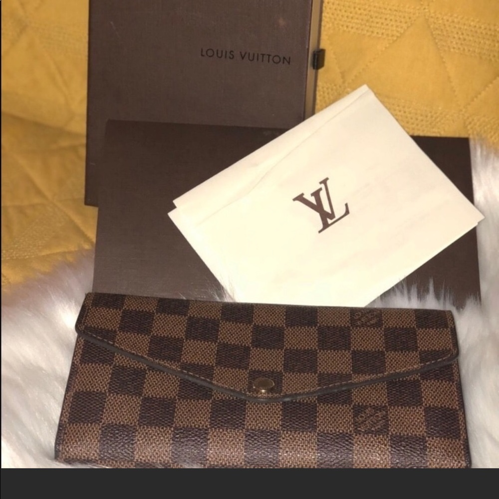 ✔️sold✔️ Sarah wallet